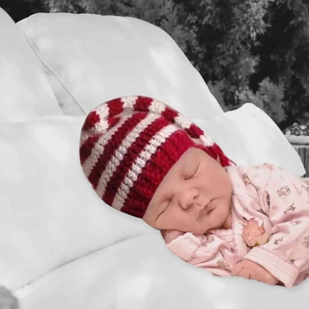NEW Newborn Infant Red White Crochet Santa Claus Knitted Pom Beanie Hat